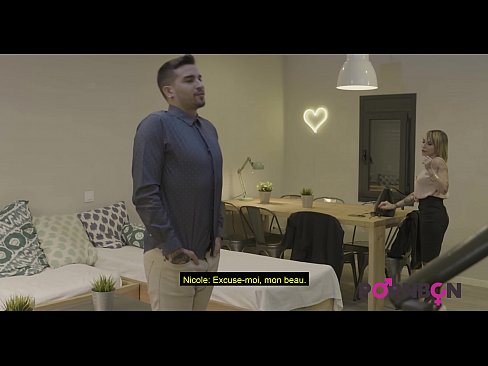 ❤️ PORNBCN 4K Uma mulher madura com mamas grandes quer ser um gigolô jovem fodido anal com um grande amortismo de broche de pinto duro estilo cão de foder, lambendo o orgasmo do cachorro legenda francesa ❤ Sexo em nós ❌